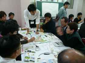 模型を使ったデザインゲームの様子