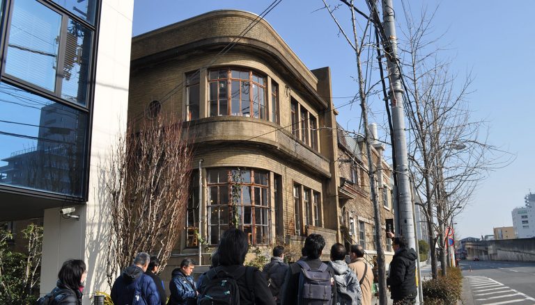 築港で大阪府内の教職員を対象にまちあるき・意見交換会の実証実験を実施しました