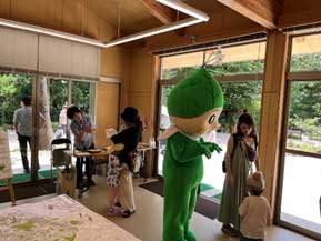 生のりんりんちゃんに戸惑いを隠せない様子…?